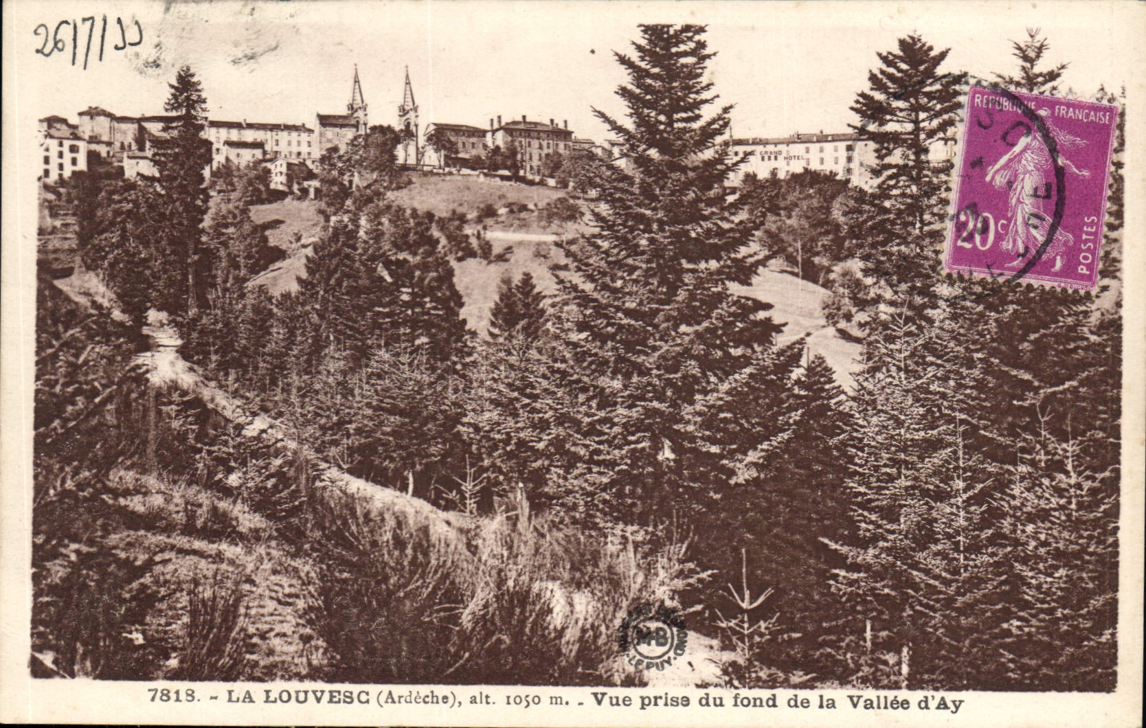 CPA La Louvesc Ardeche vue prise du fond de la Vallee d'Ay