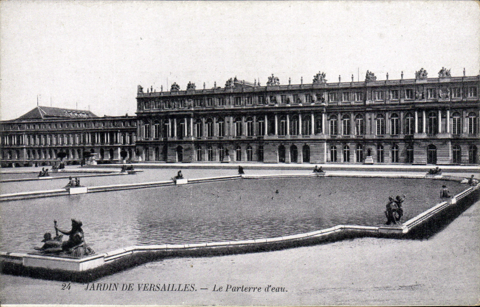 CPA Jardin de Versailles le Parterre d'eau 