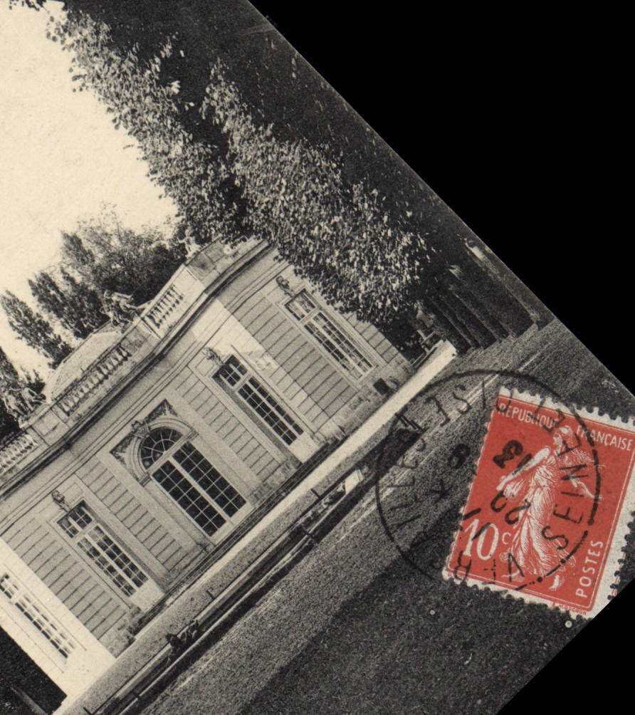 CPA Versailles Parc du petit Trianon le Pavillon Francais 