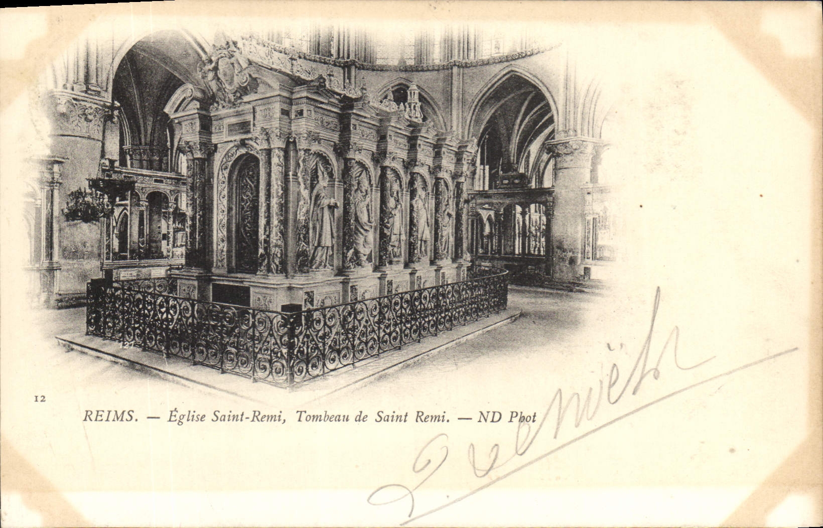 CPA Reims Eglise Saint Remi Tombeau de Saint Remi