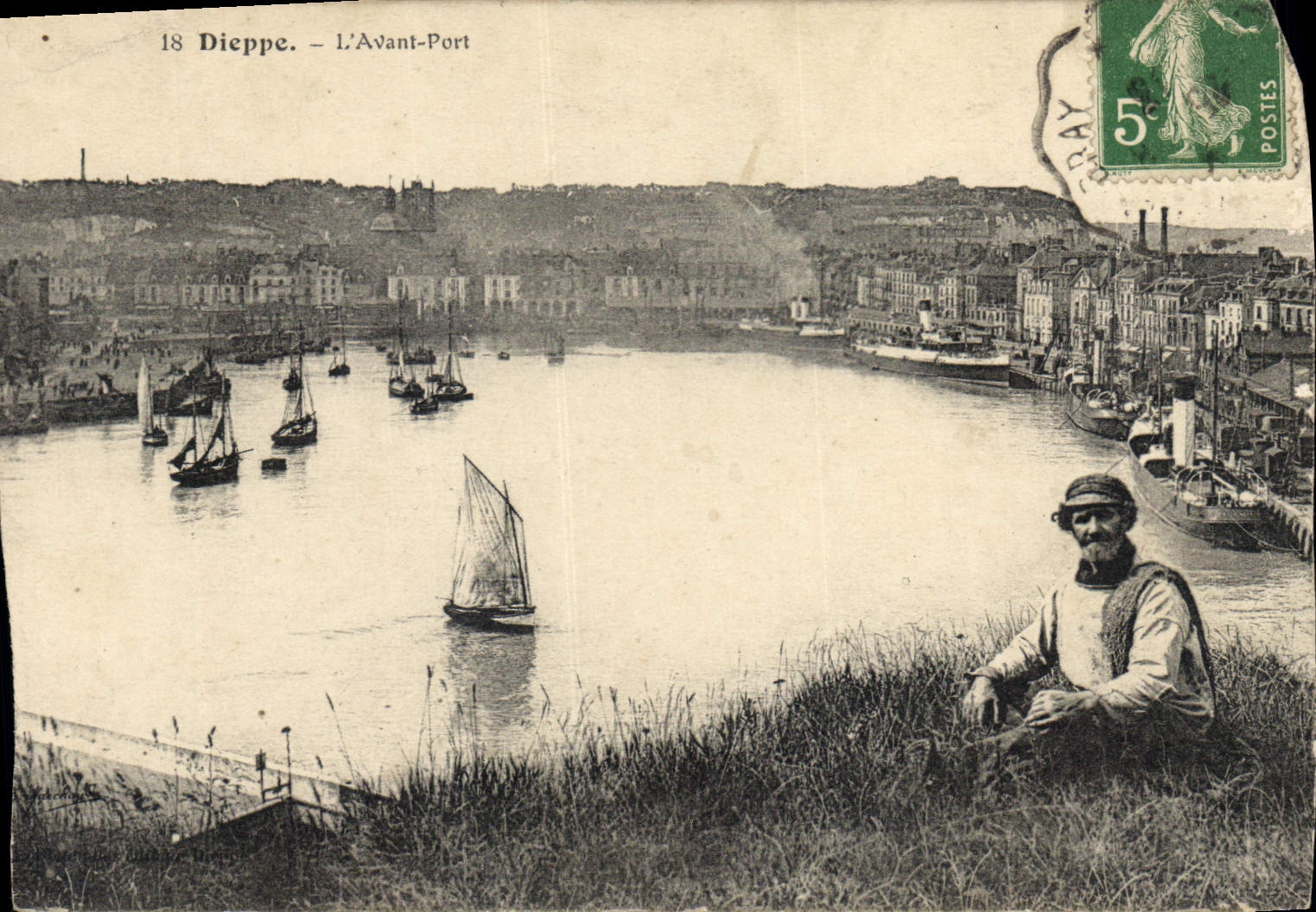 CPA Dieppe l'Avant Port 