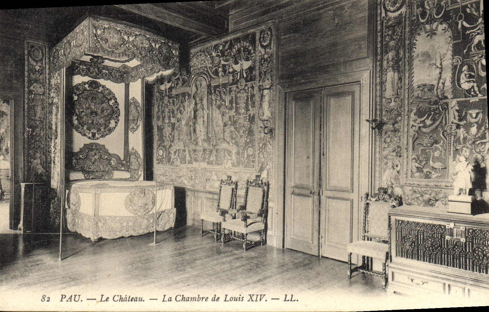 CPA Pau le Chateau la Chambre de Louis XIV 