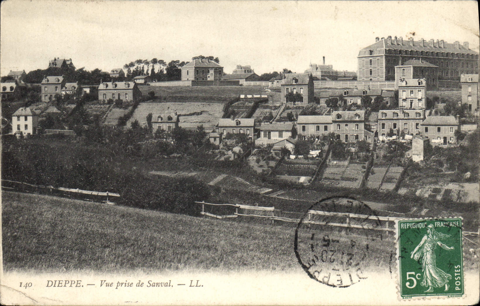 CPA Dieppe vue prise de Sanval 