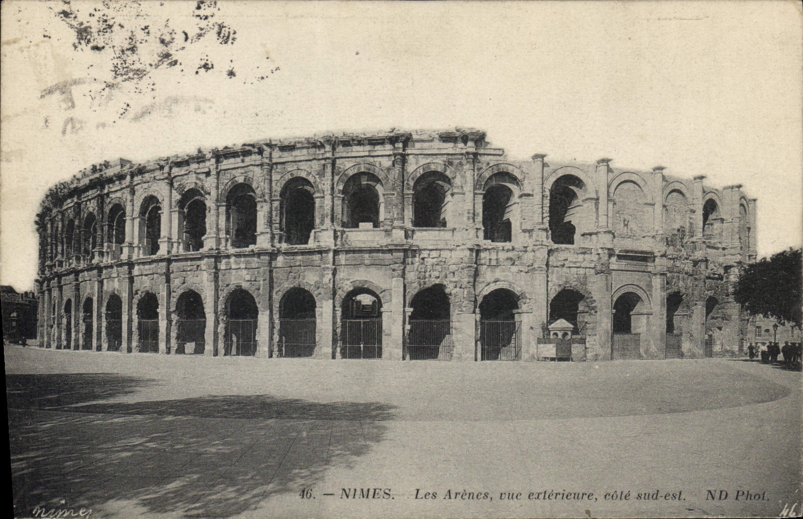 CPA Nimes Les Arenes vue exterieure cote sud est 