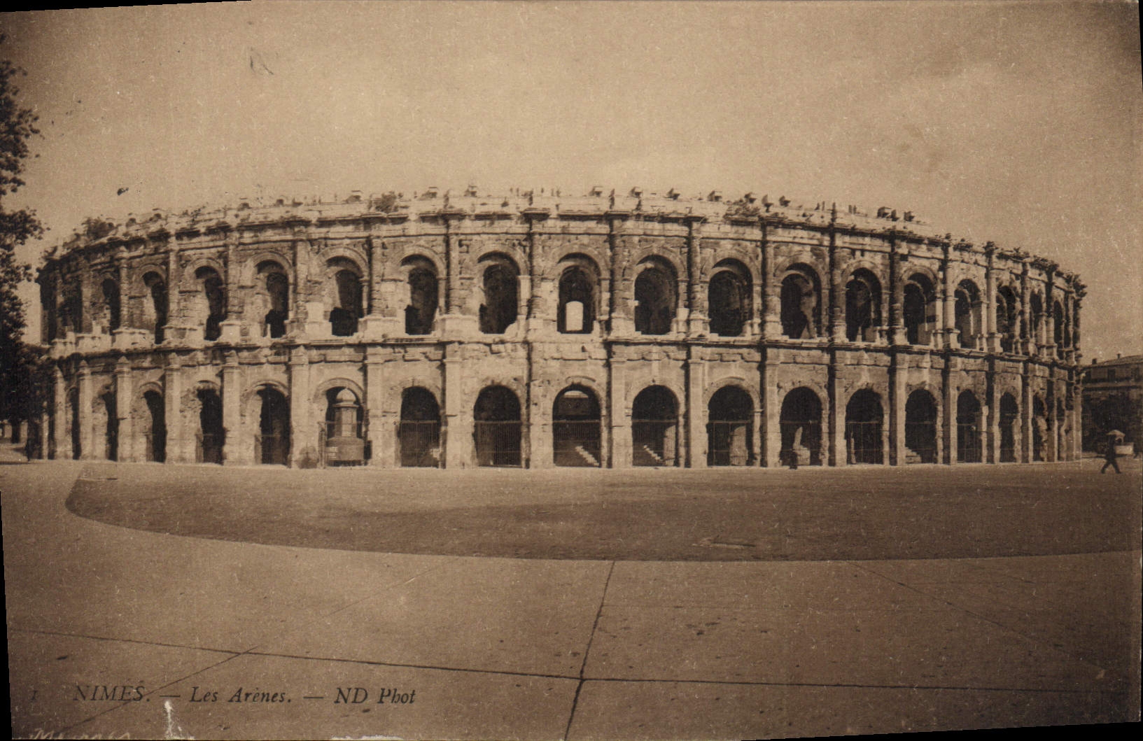 CPA Nimes Les Arenes 