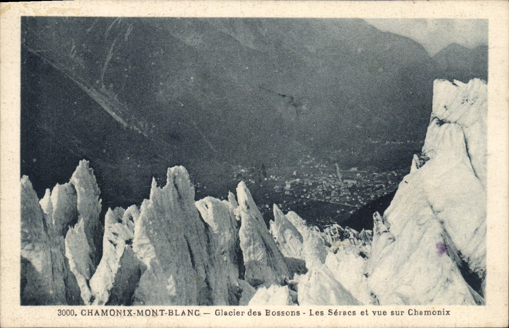 CPA Chamonix Mont Blanc Glacier des Bossons les Seracs et vue sur Chamonix 