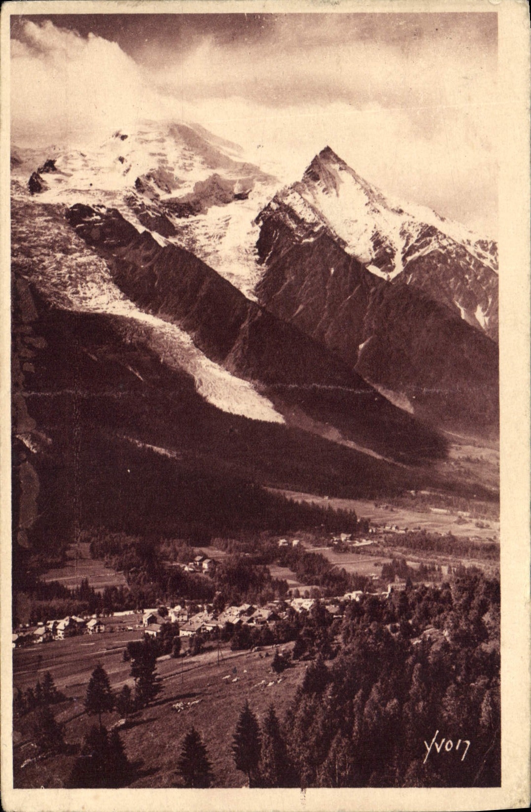 CPA La Douce France Chamonix Mont Blanc Haute Savoie La Vallee de Chamonix vue du telepherique de Pl