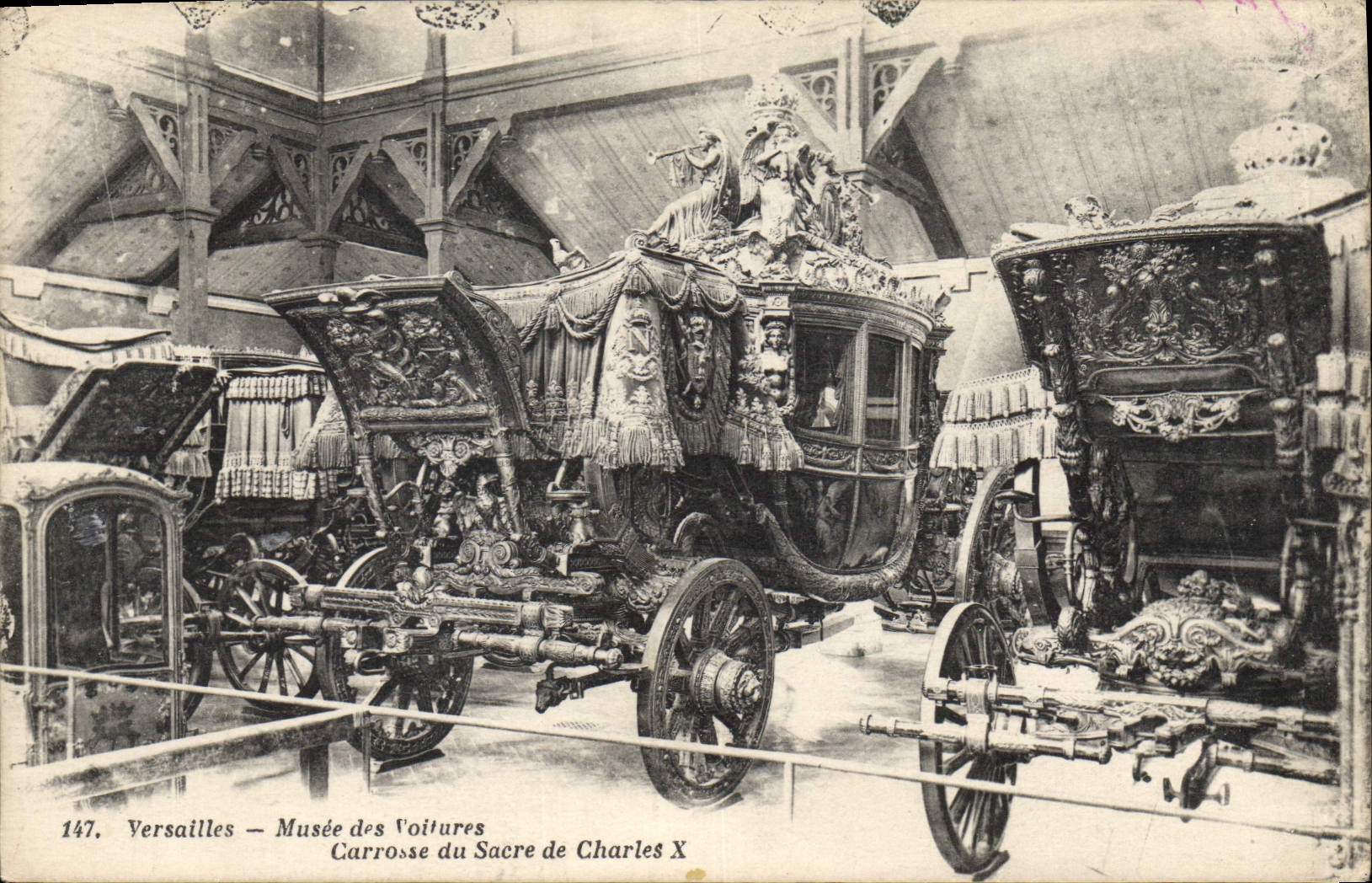 CPA Versailles Musee des Voitures Carosse du Sacre de Charles X 