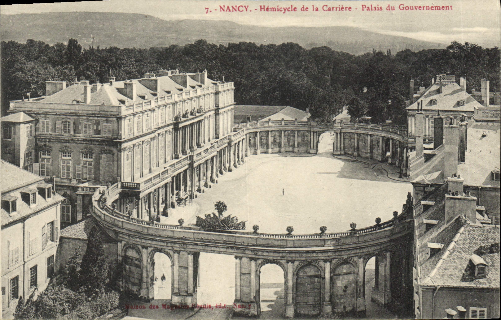 CPA Nancy Hemicycle de la Carriere Palais du Gouvernement