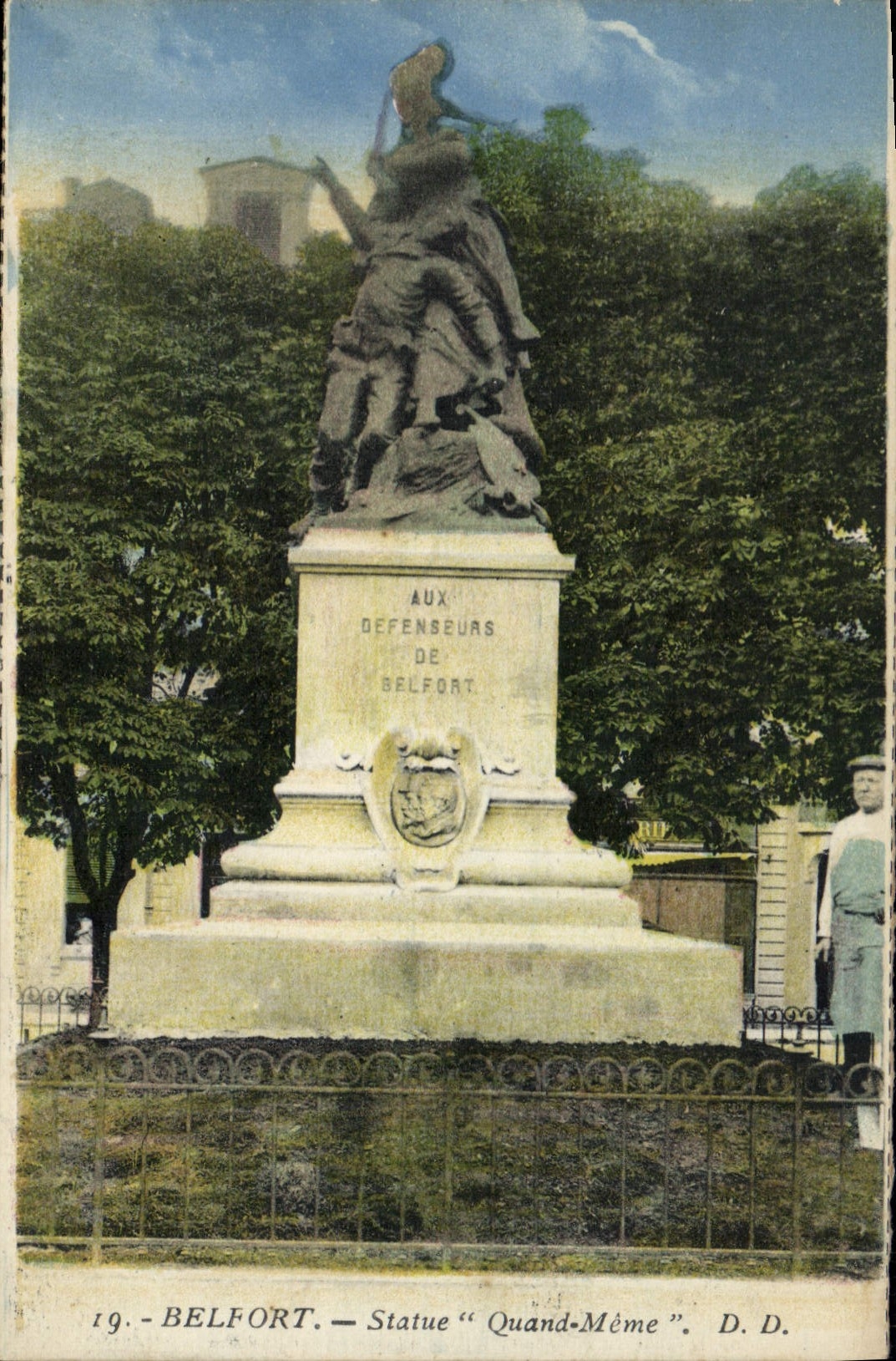 CPA Belfort Statue Quand Meme 