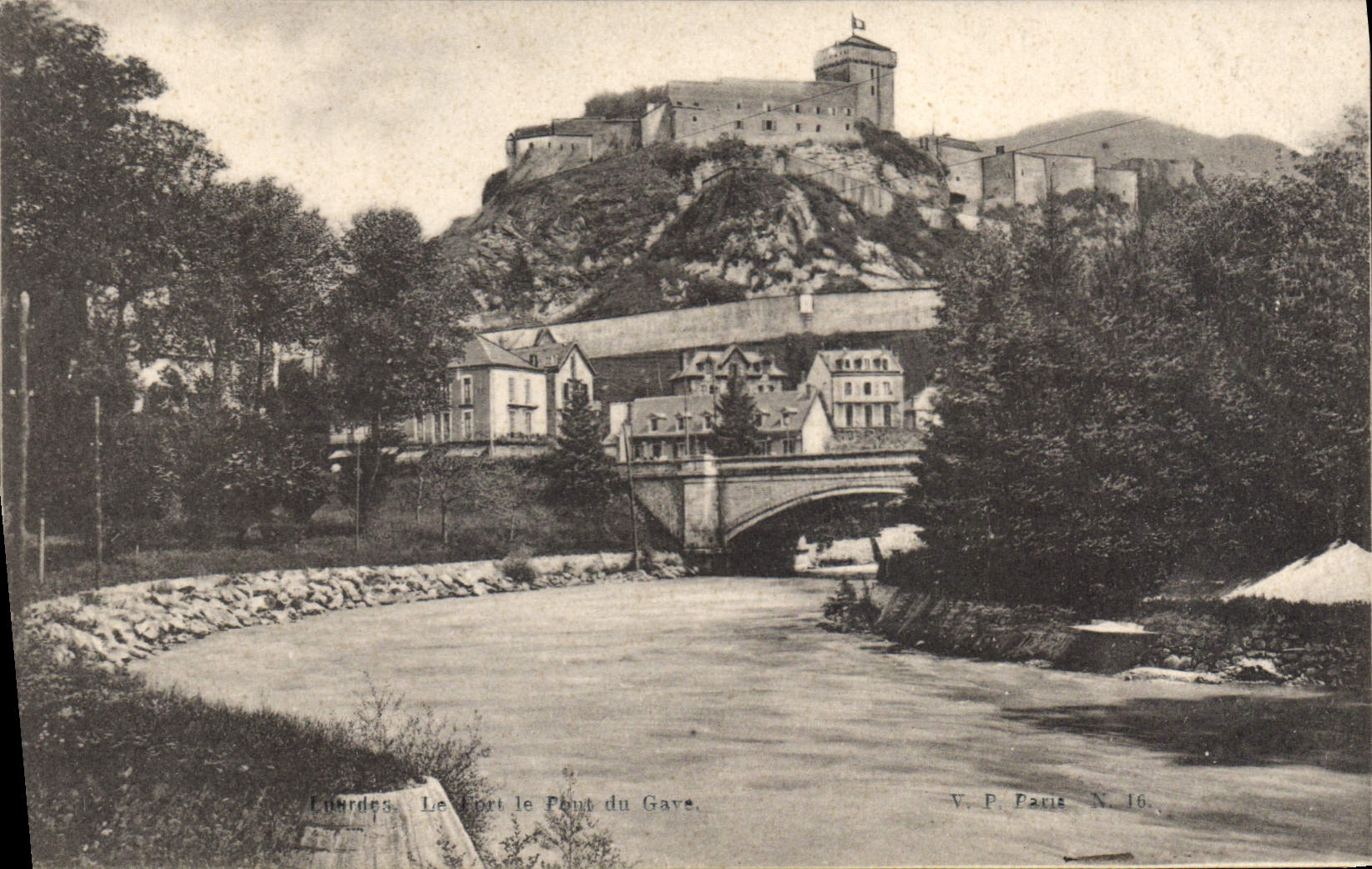 CPA Lourdes Le Fort du Gave 