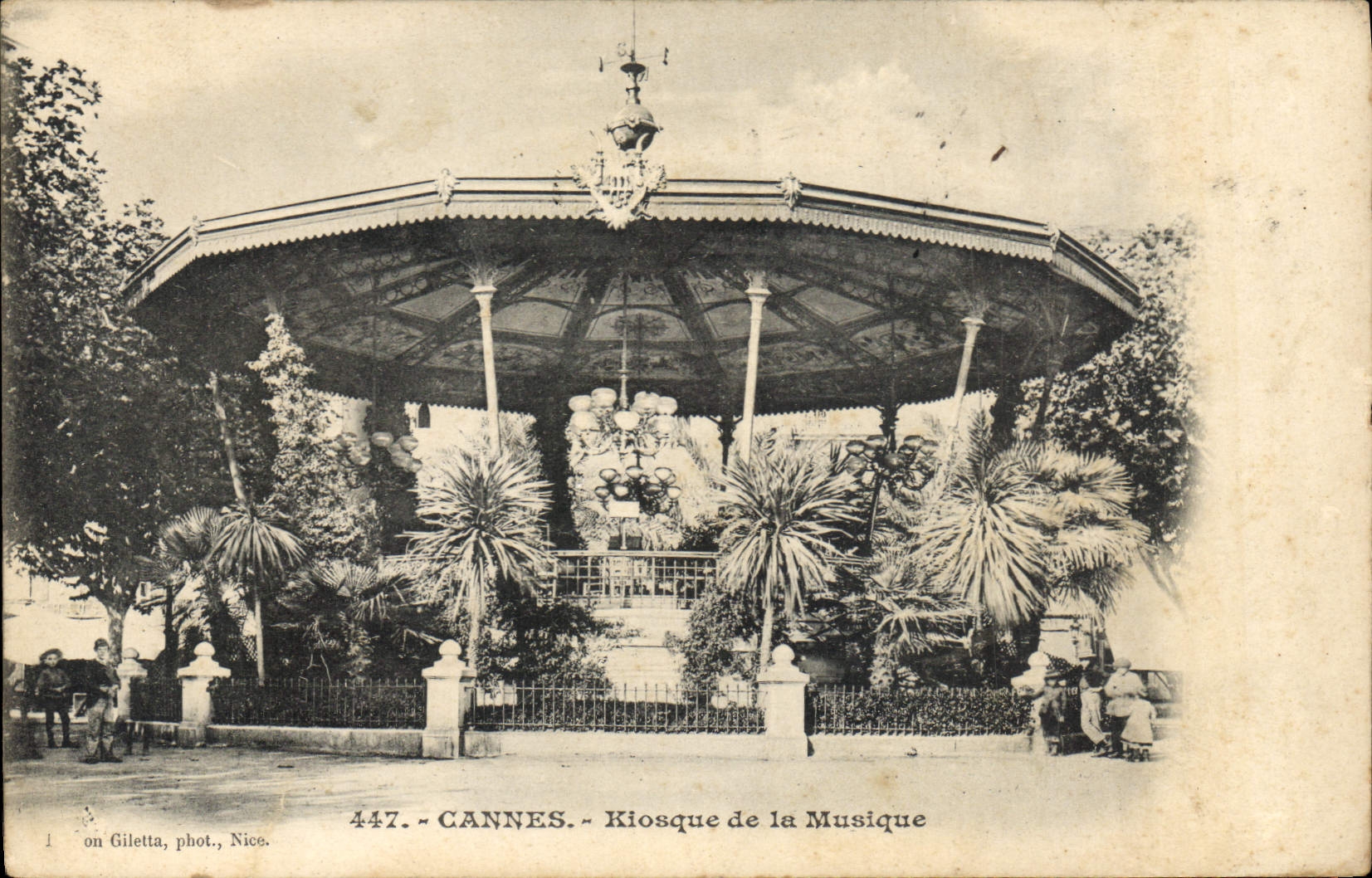 CPA Cannes Kiosque de la Musique 