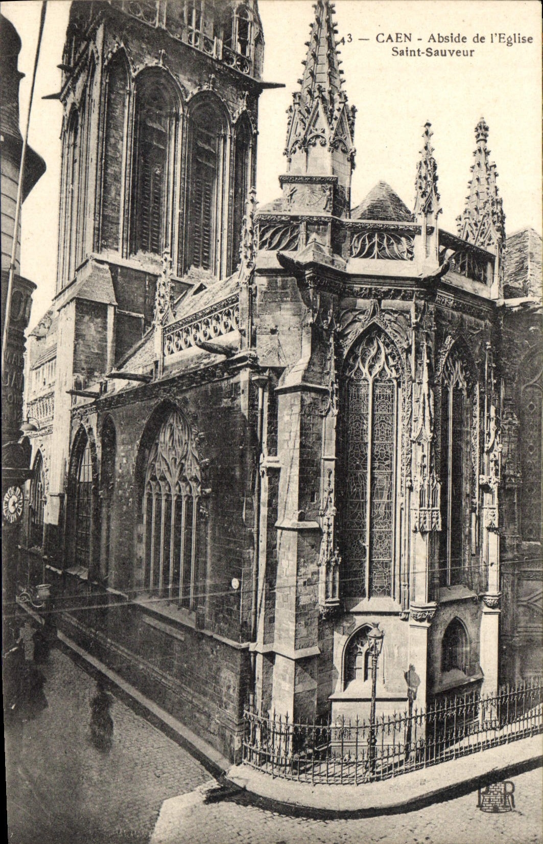 CPA Caen Abside de l'Eglise Saint Sauveur 