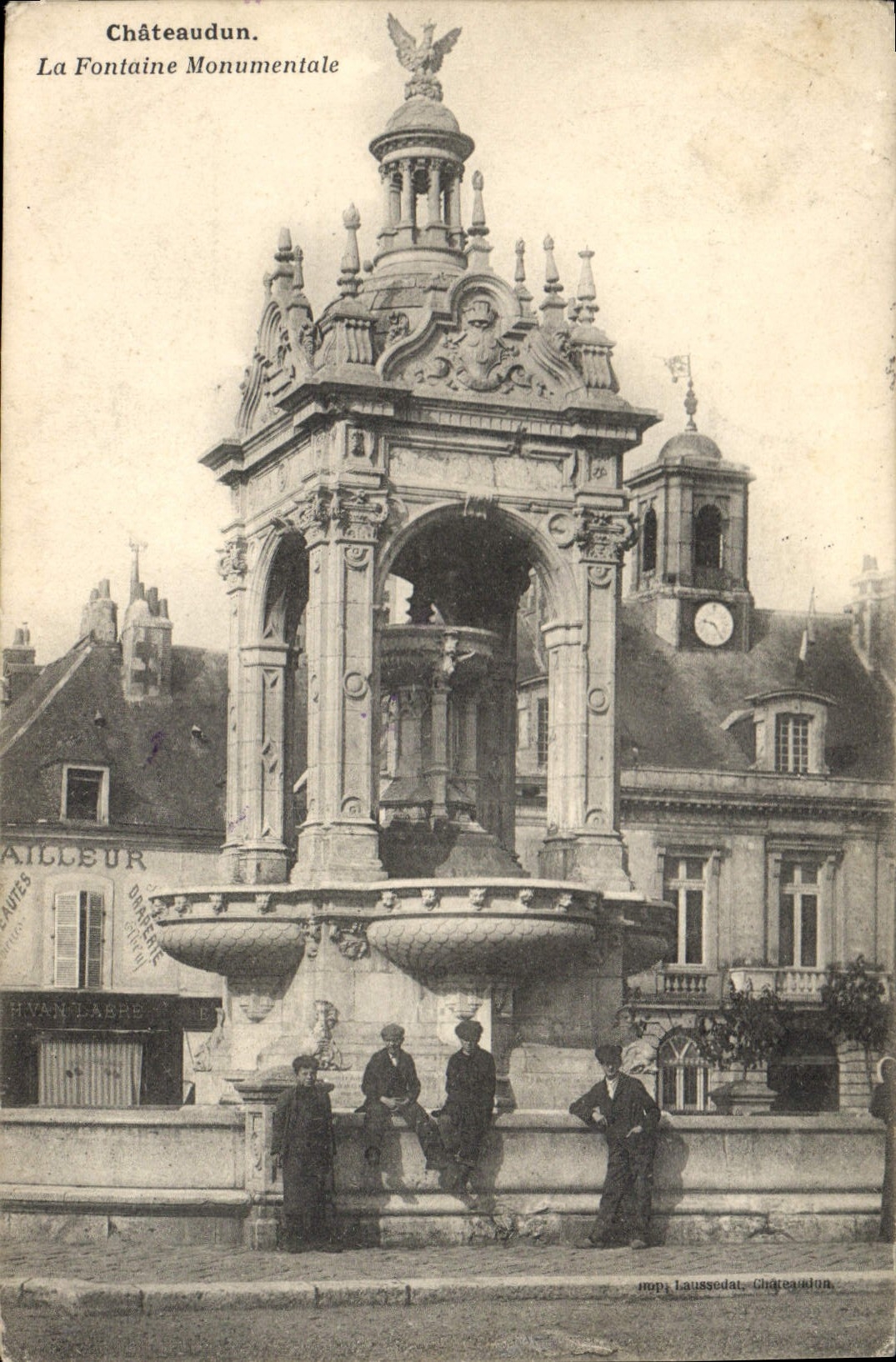 CPA Chateaudun La Fontaine Monumentale
