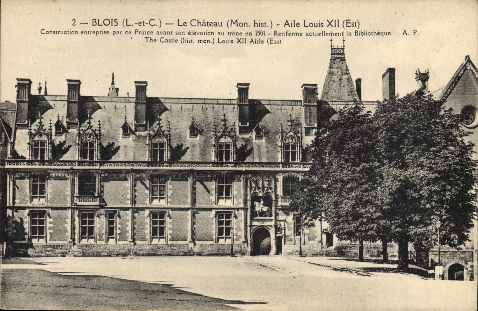 CPA Blois L et C Le Chateau Mon Hist Aile Louis Xii 