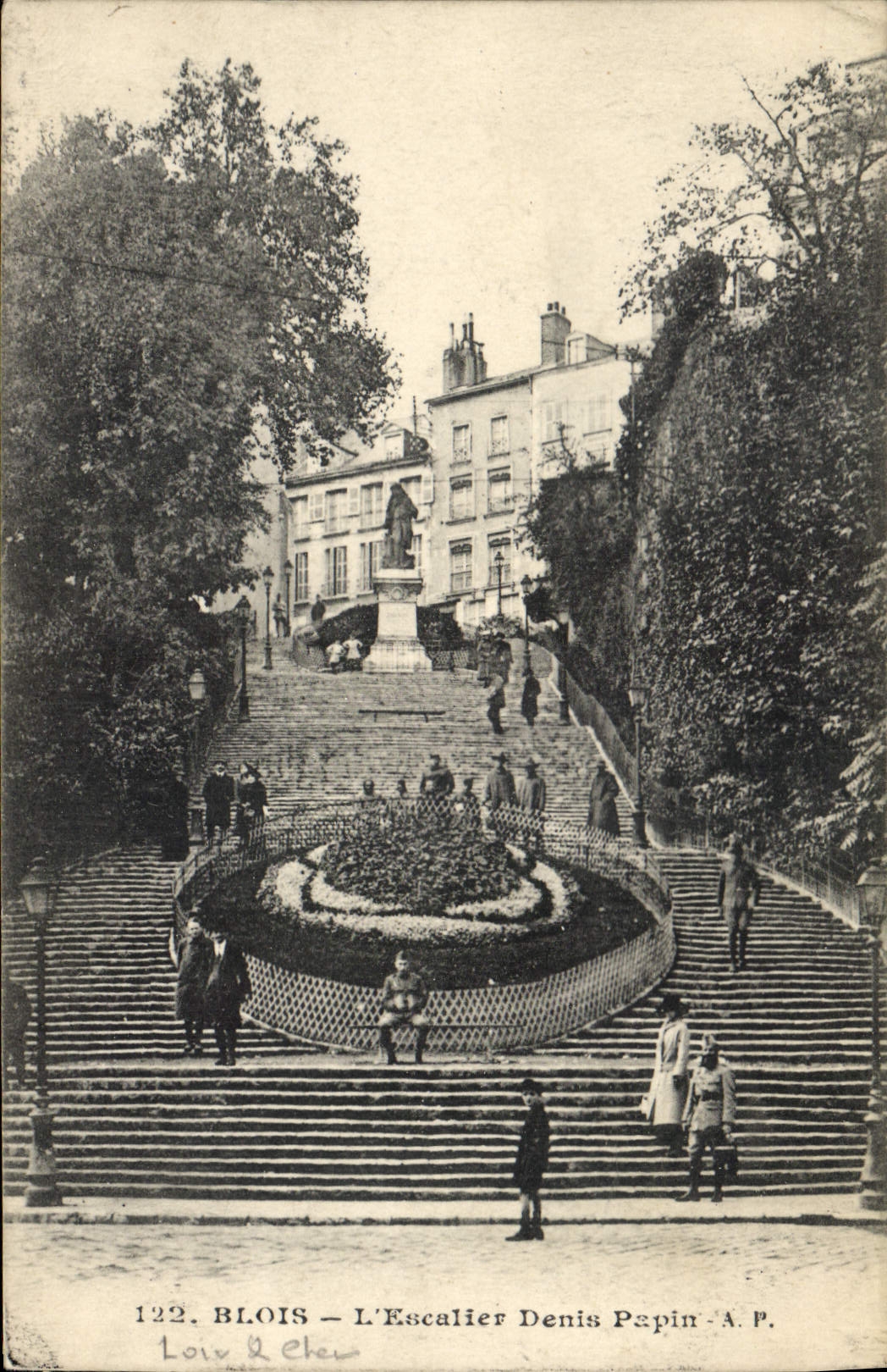 CPA Blois L'Escalier Denis Papin 