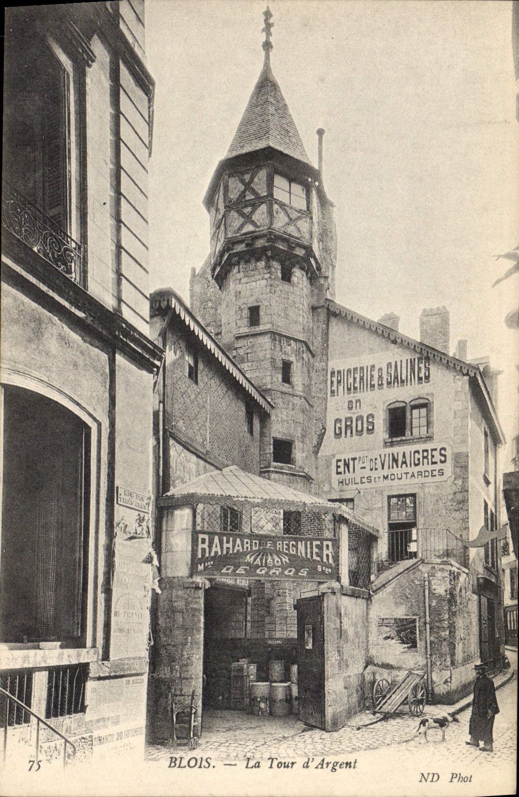 CPA Blois La tour d'Argent Epicerie et Salines Rahard Regnier