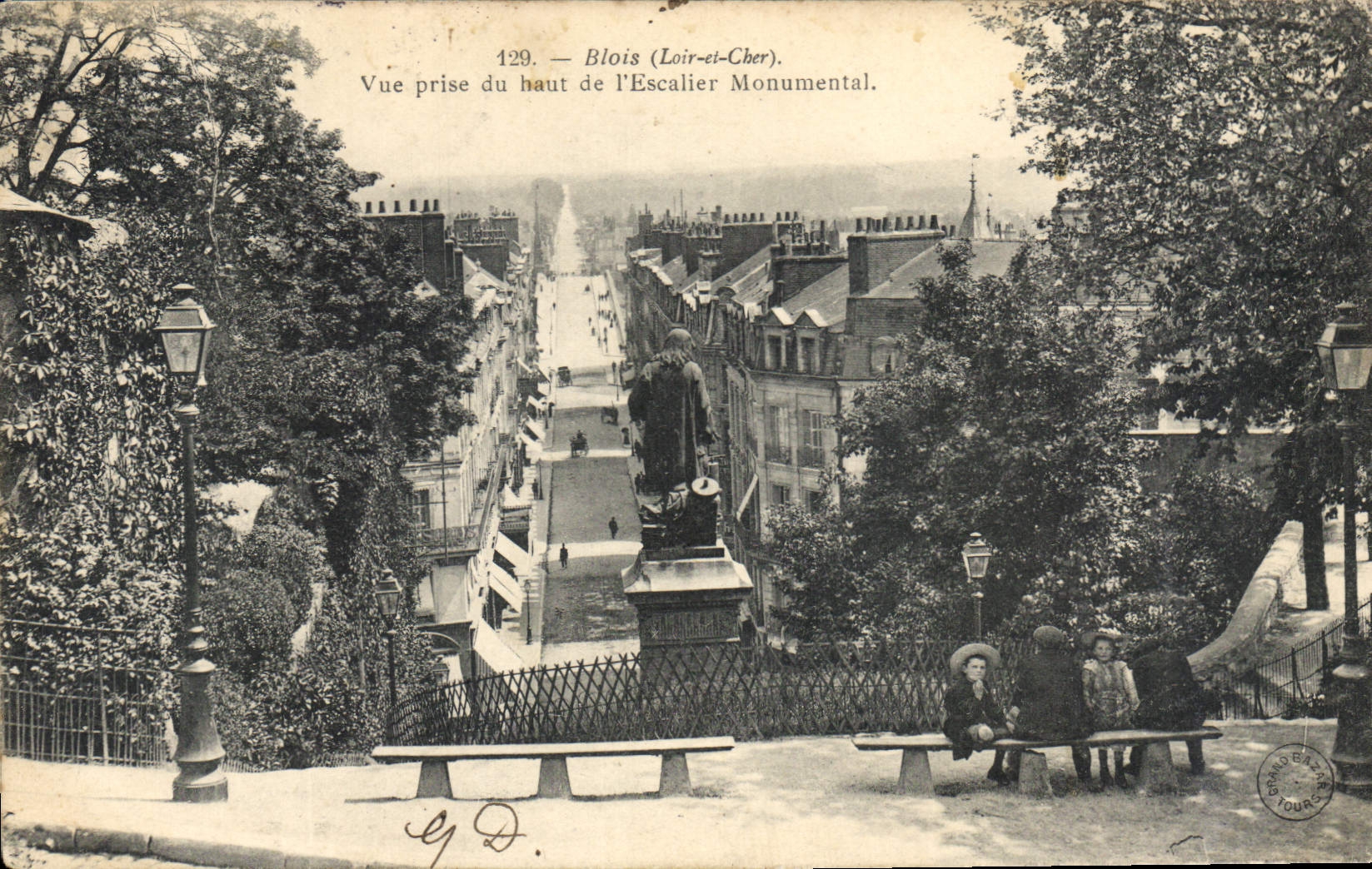 CPA Blois Loir et Cher vue prise du Haut de l'Escalier Monumental