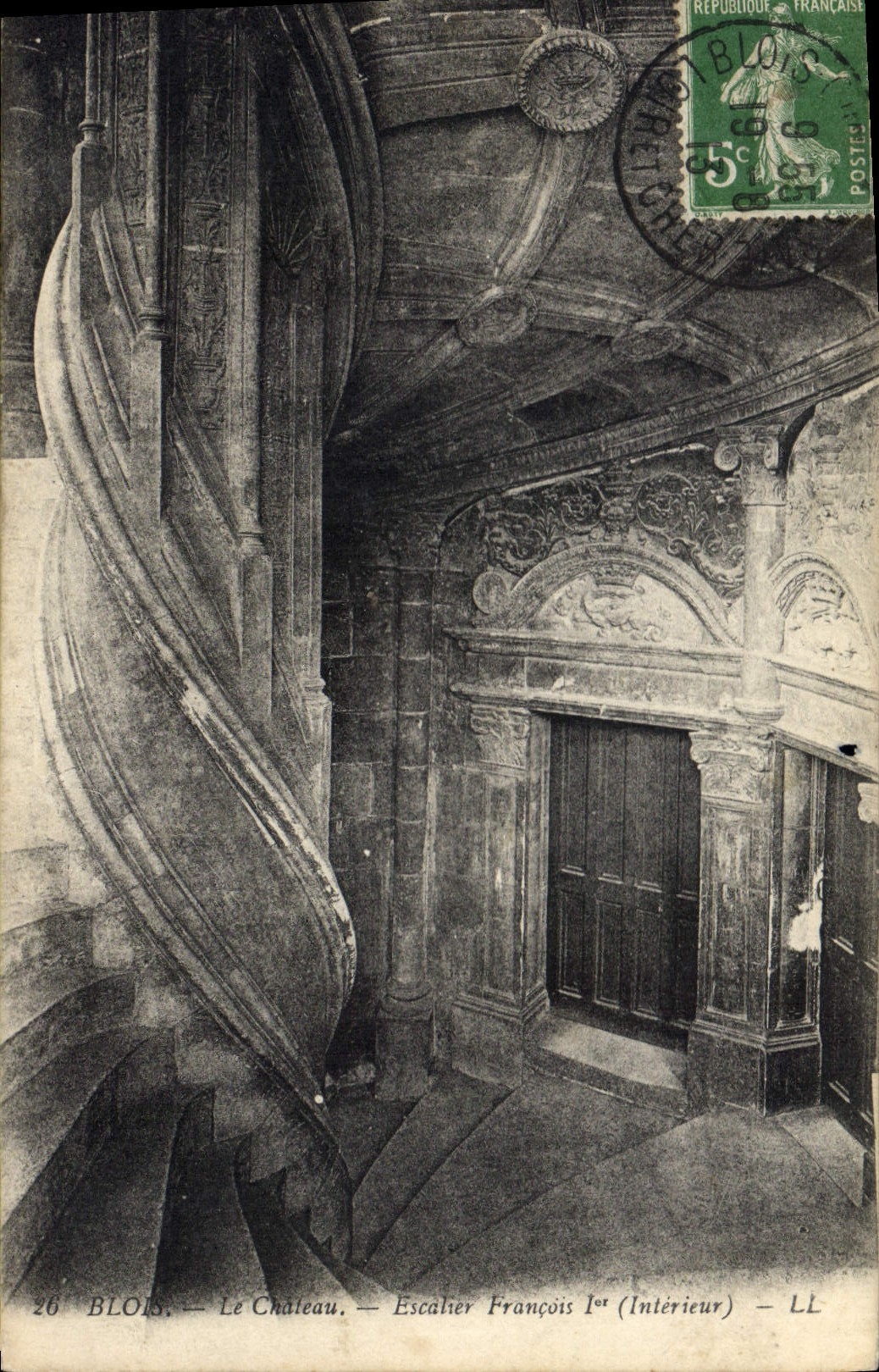 CPA Blois le Chateau Escalier Francois Ier Interieur 