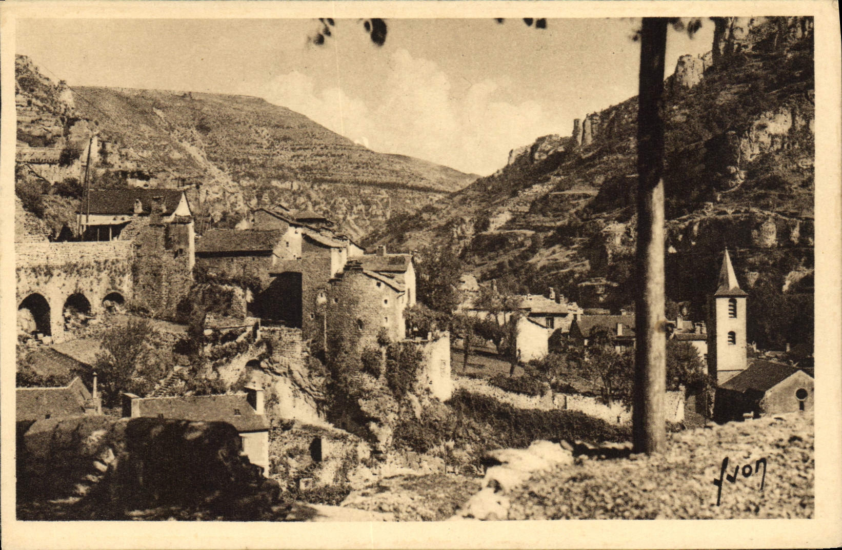 CPA Sainte Enime Lozere vue generale sur la Vieille Ville 