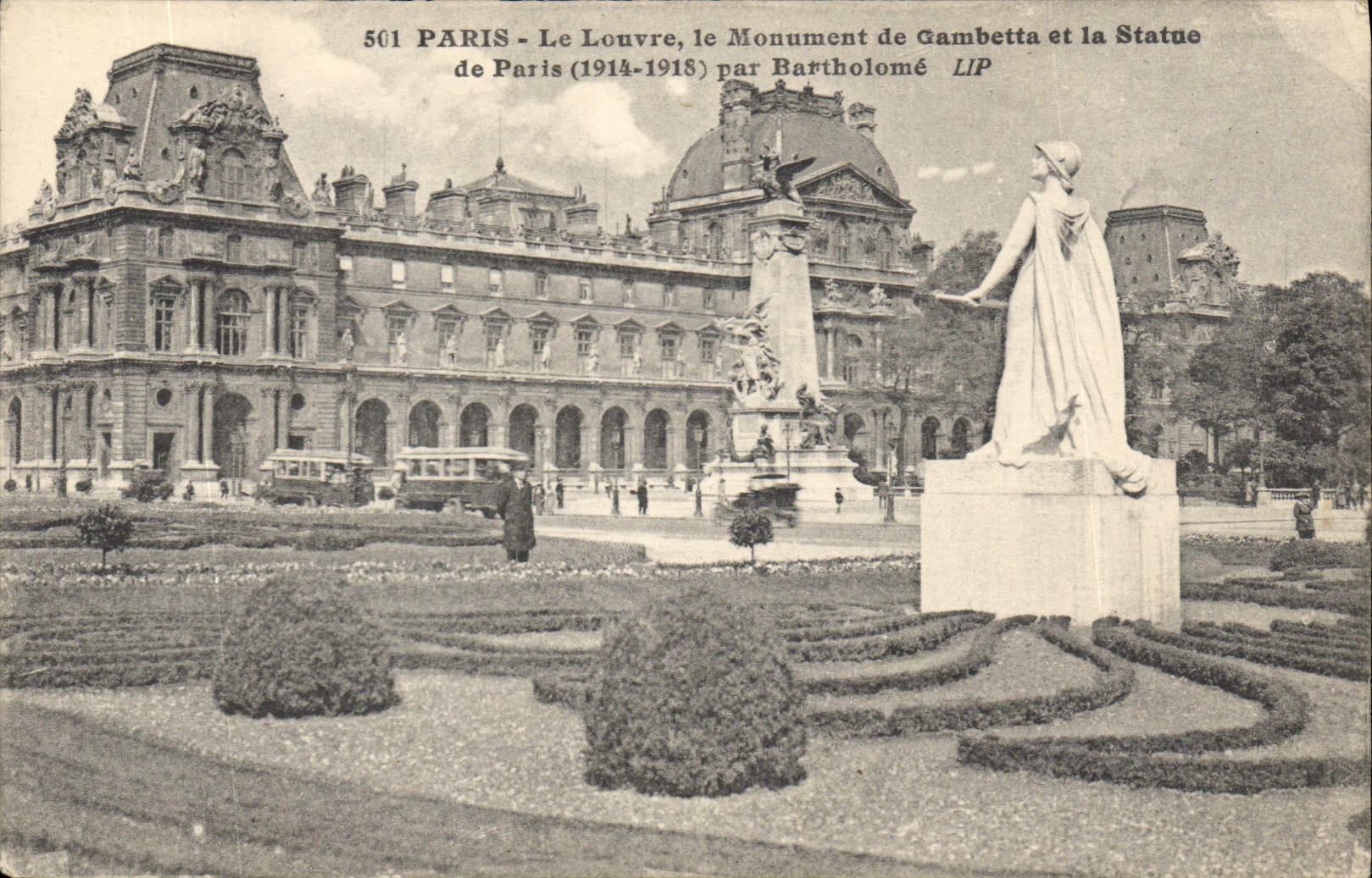 CPA Paris le Louvre le Monument de Gambetta et la Statue de Paris 1914 1918 par Bartholome