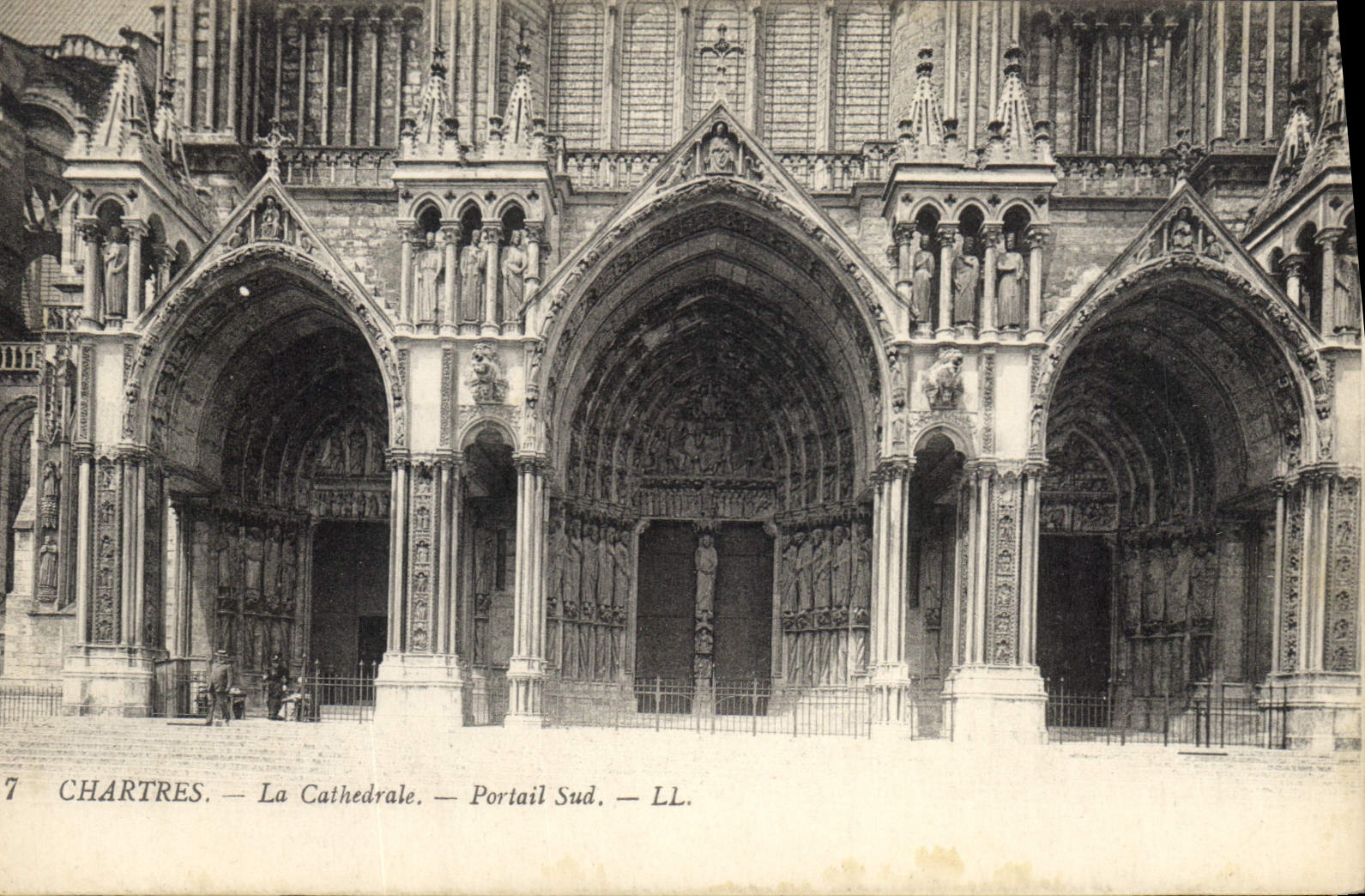 CPA Chartres la Cathedrale portail Sud 