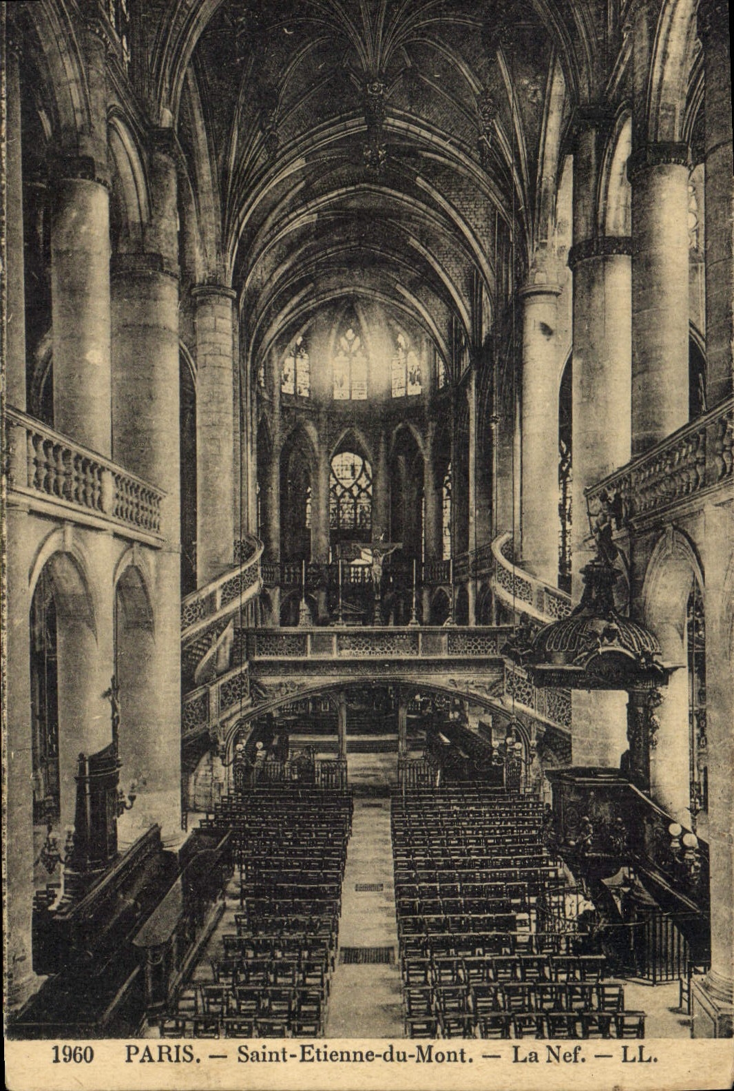 CPA Paris Saint Etienne du Mont la Nef 