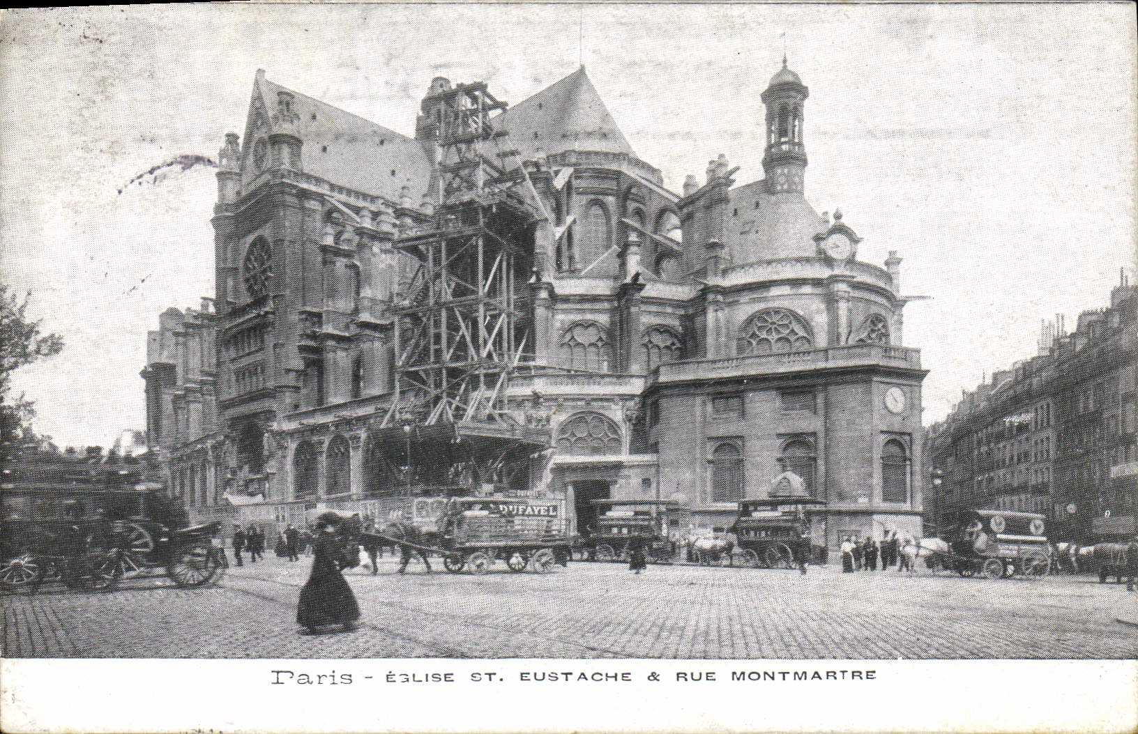 CPA Paris Eglise St eustache et rue Montmartre 
