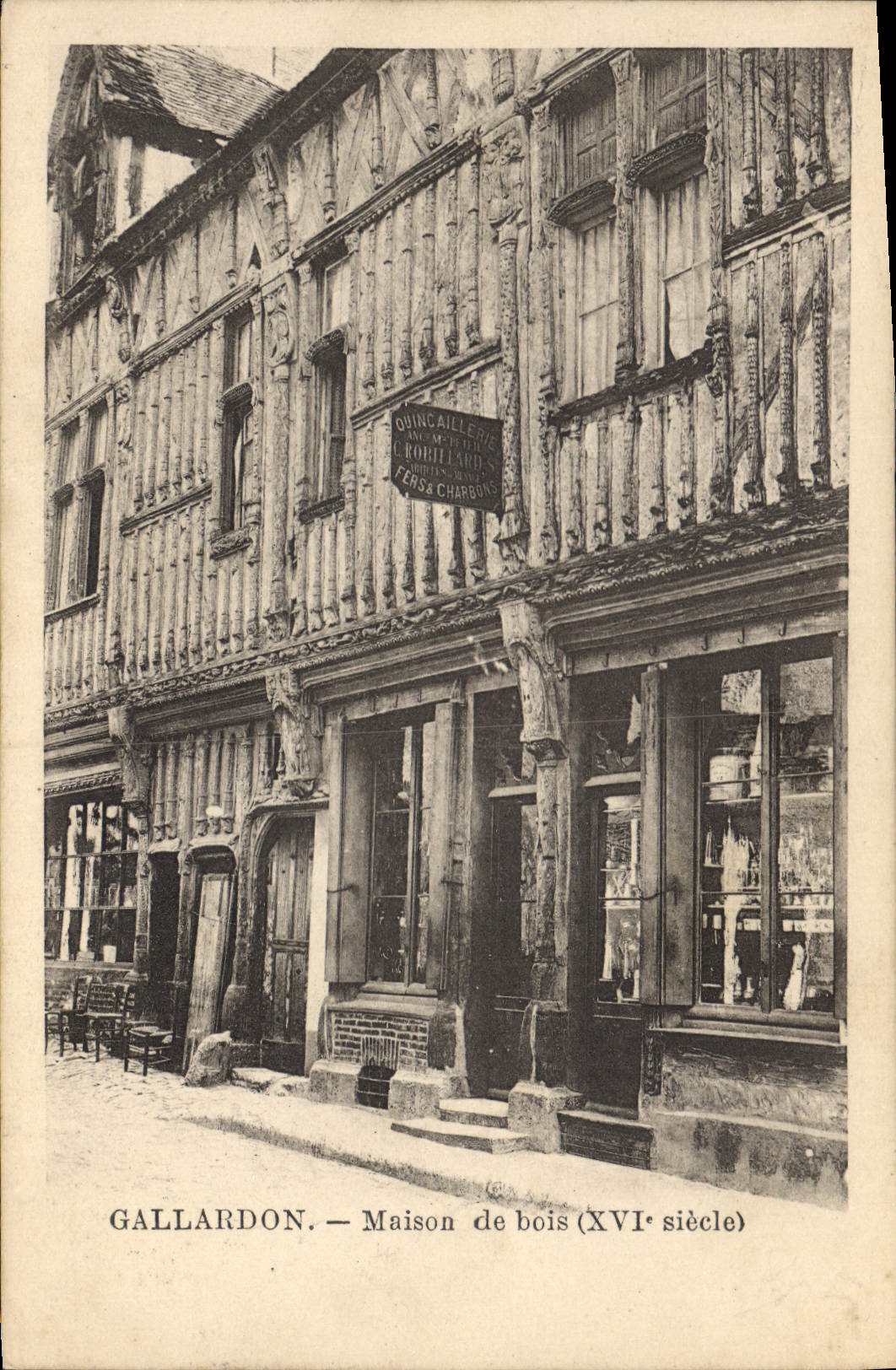 CPA Callardon Maison de Bois XVI siecle