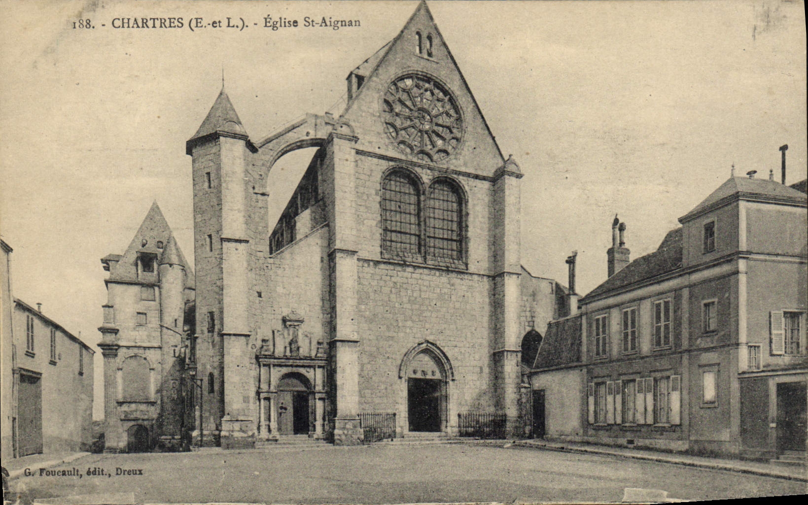 CPA Chartres E et L Eglise St Aignan 