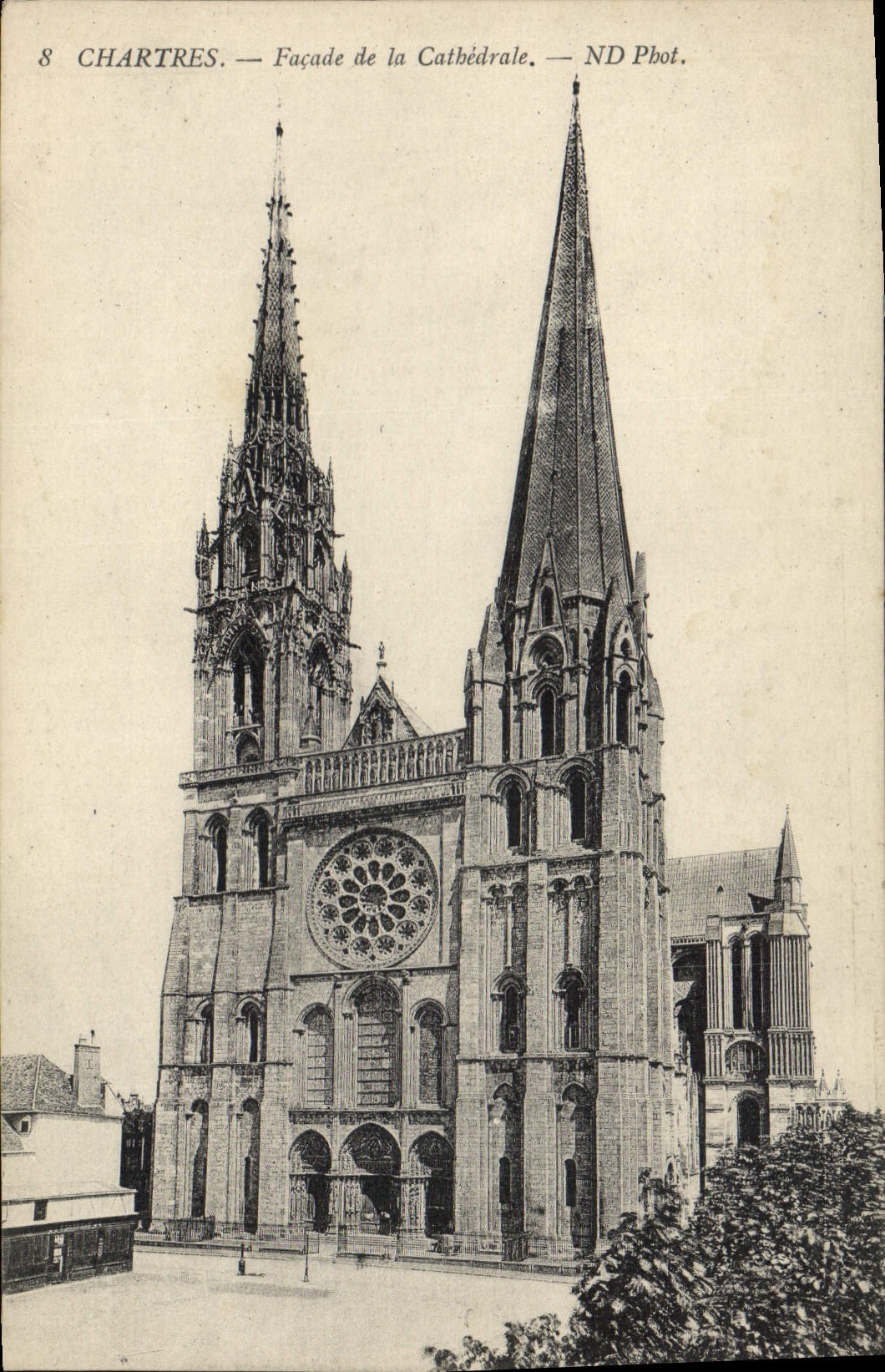 CPA Chartres Facade de la Cathedrale 