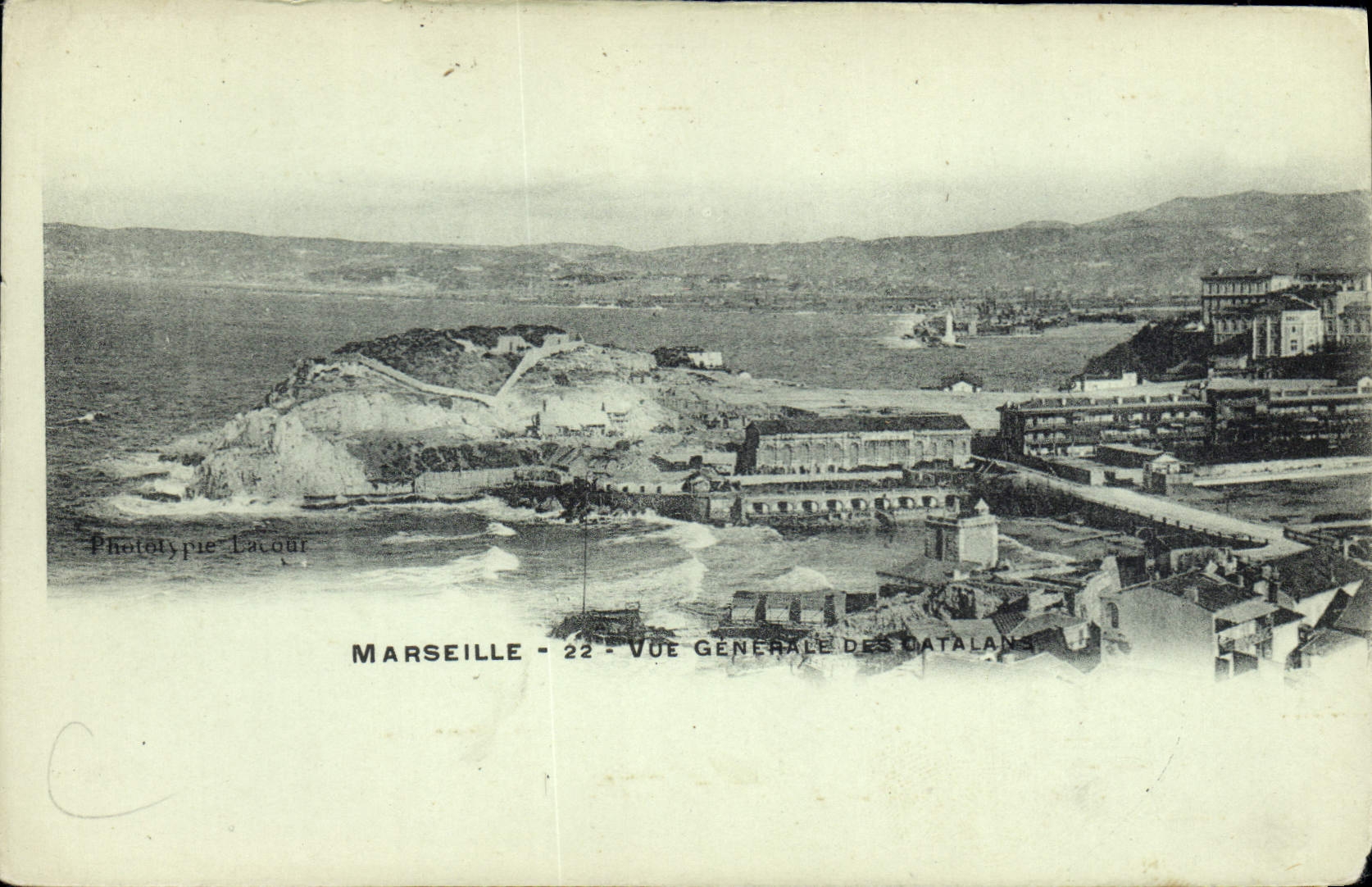 CPA Marseille vue generale des 