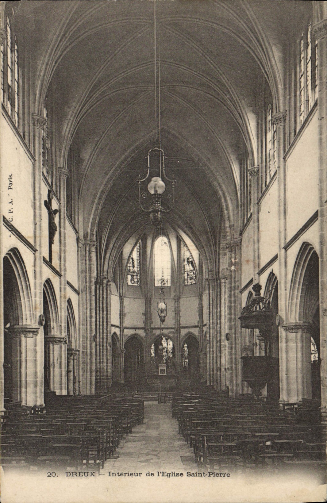 CPA Dreux Interieur de l'Eglise Saint Pierre 