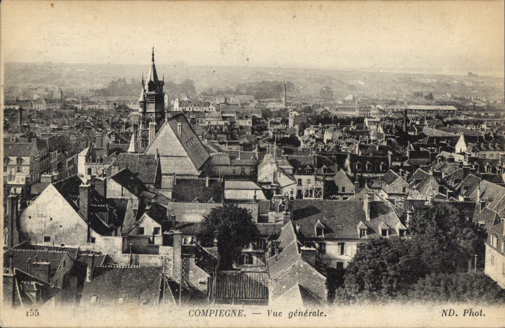 CPA Compiegne Vue generale 