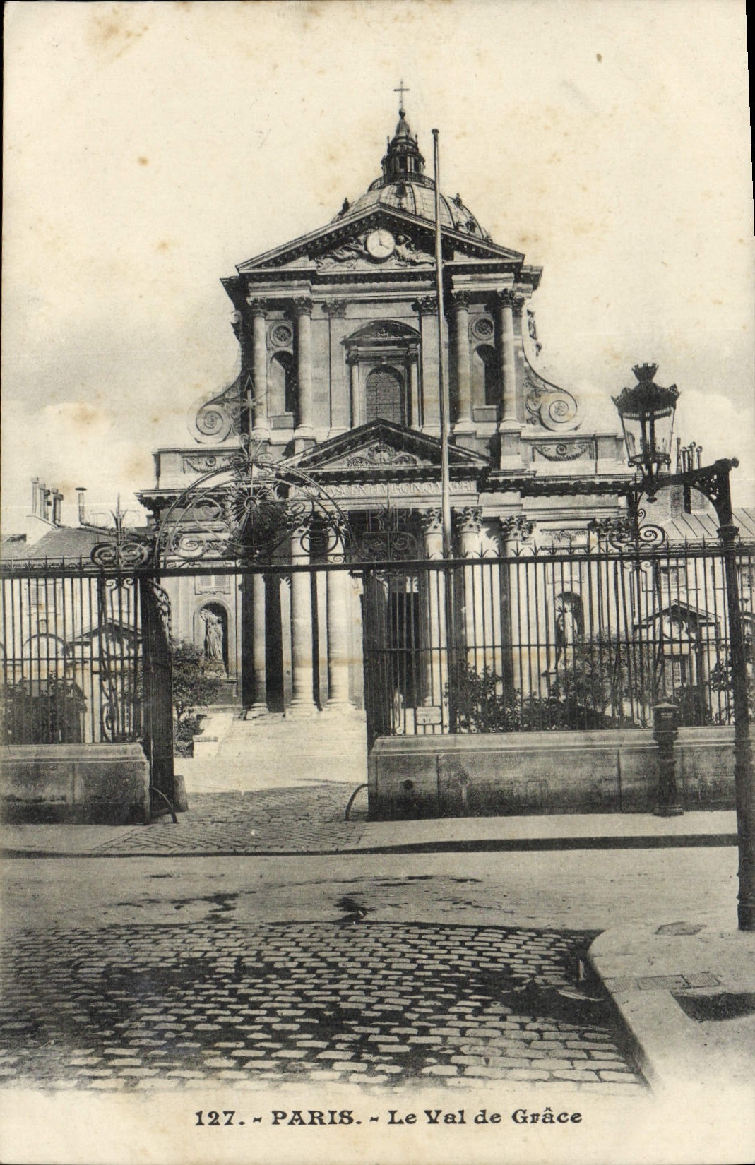 CPA Paris Le Val de Grace 