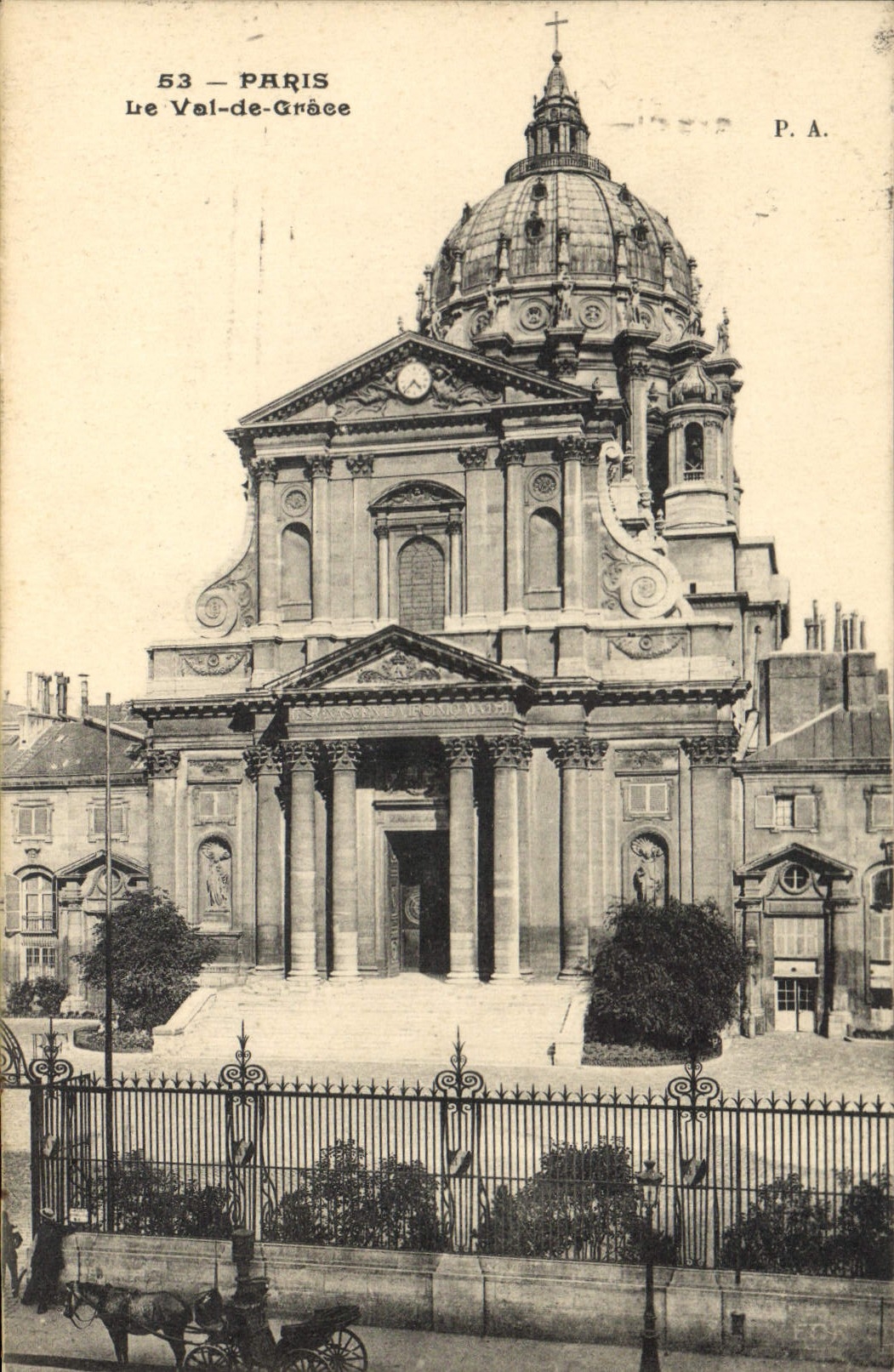 CPA Paris Le Val de Grace 