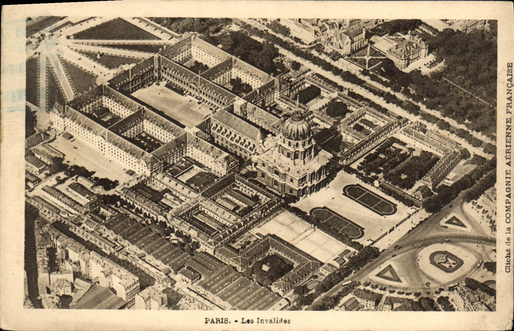 CPA Paris Les Invalides 