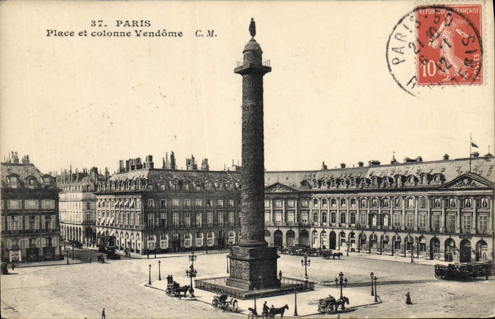CPA Paris Place et colonne Vendome