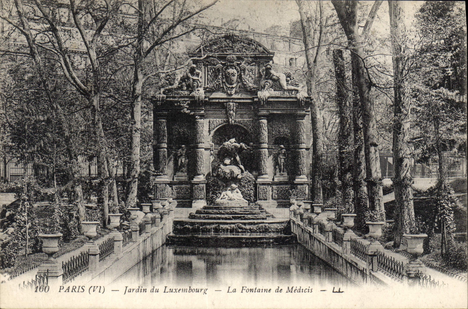 CPA Paris Jardin du Luxembourg La Fontaine de Medicis 
