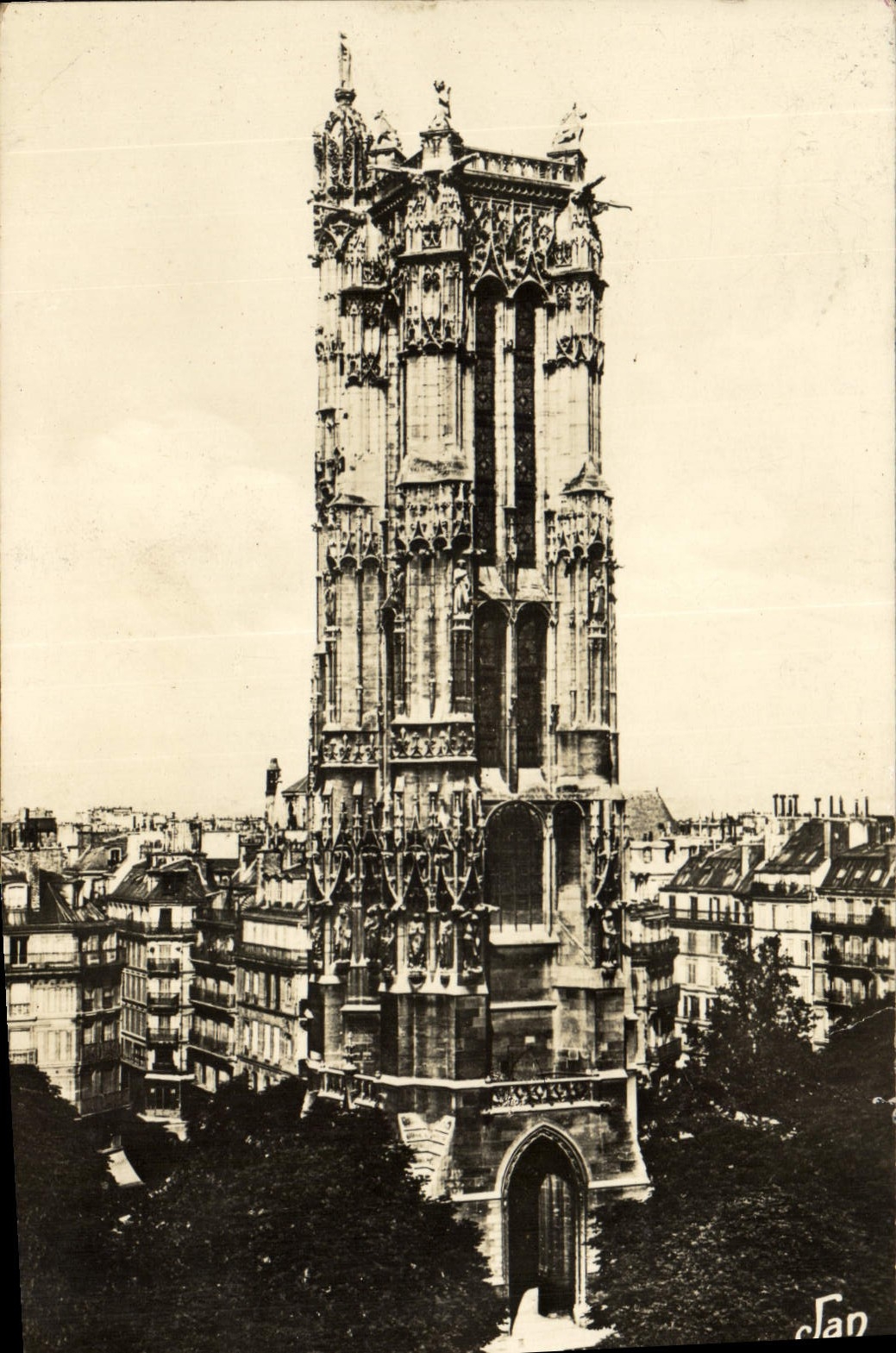CPA Paris La Tour St Jacques 