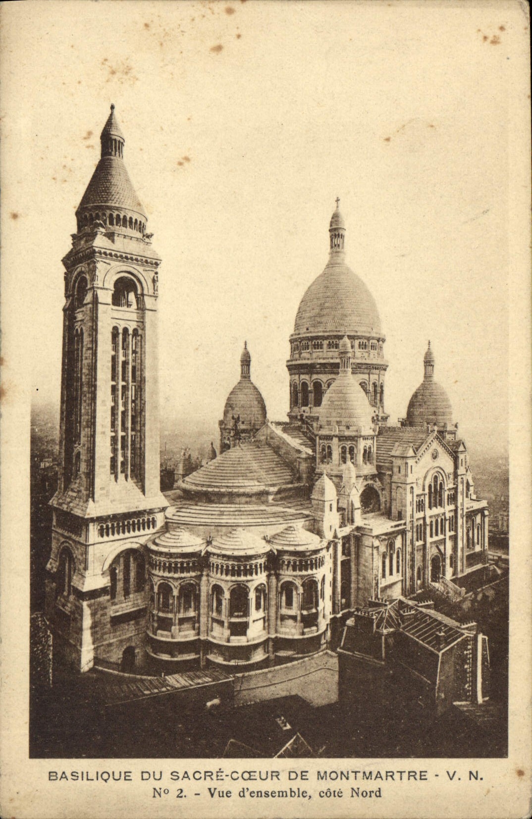 CPA Paris Basilique du Sacre Coeur de Montmartre Vue d'ensemble cote Nord