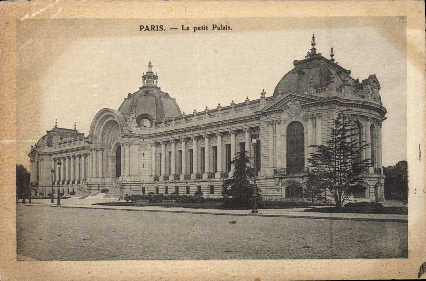 CPA Paris Le petit Palais 