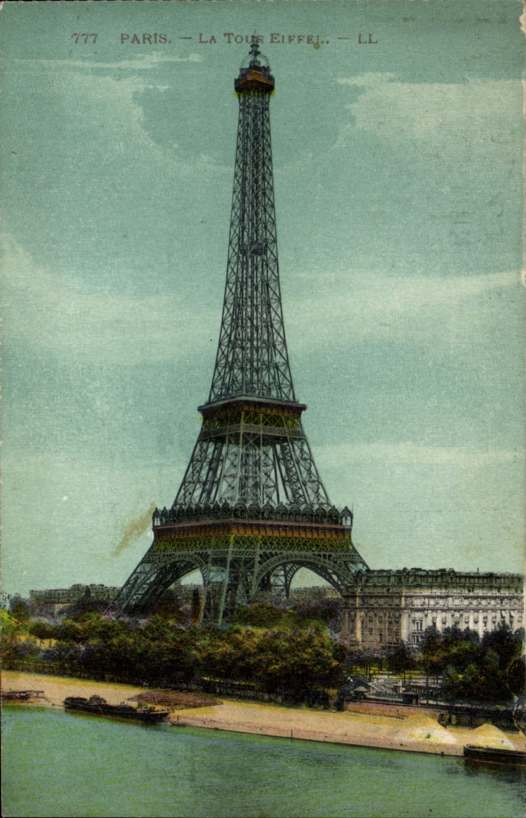 CPA Paris La Tour Eiffel 