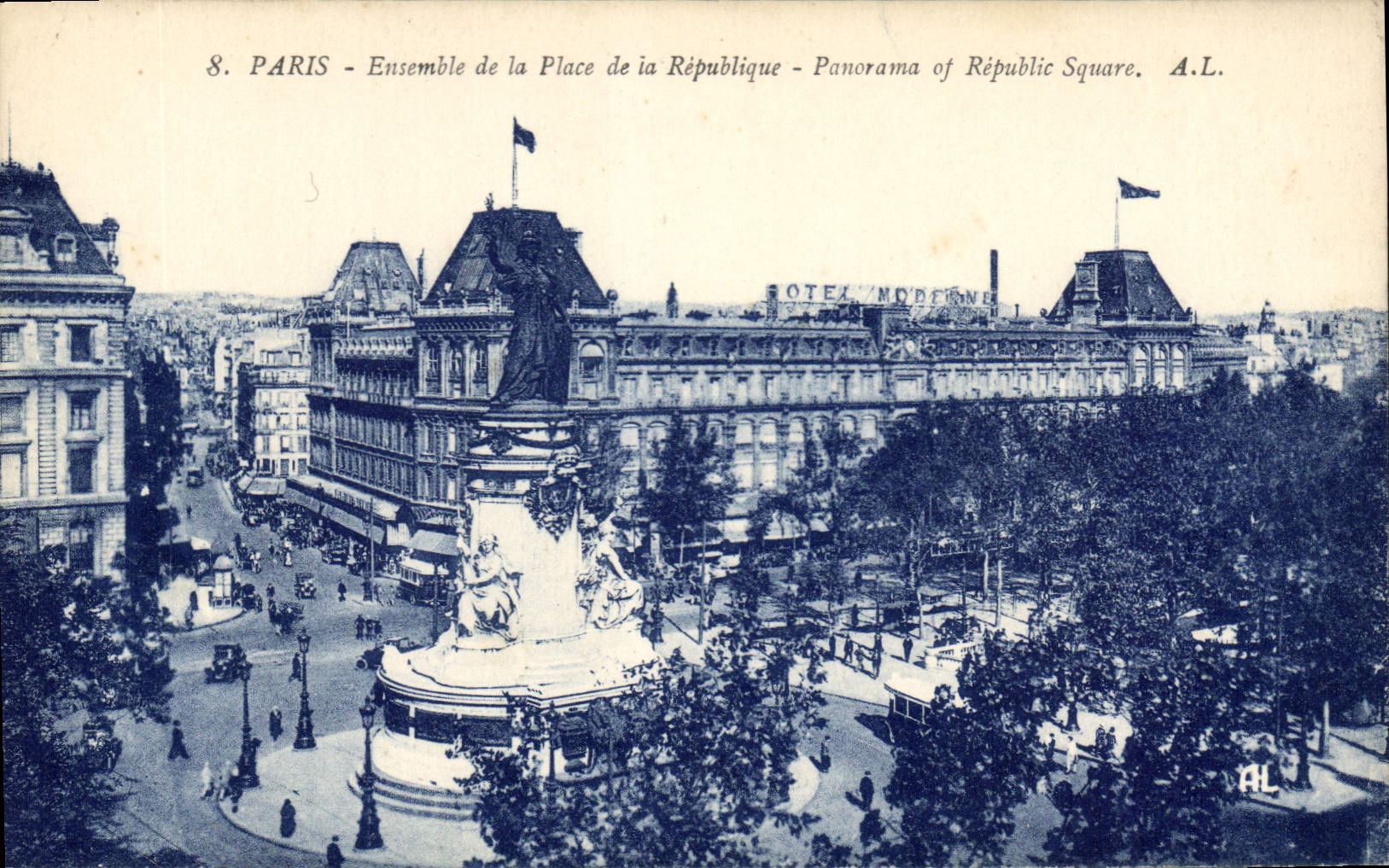 CPA Paris Ensemble de la Place de la Republique