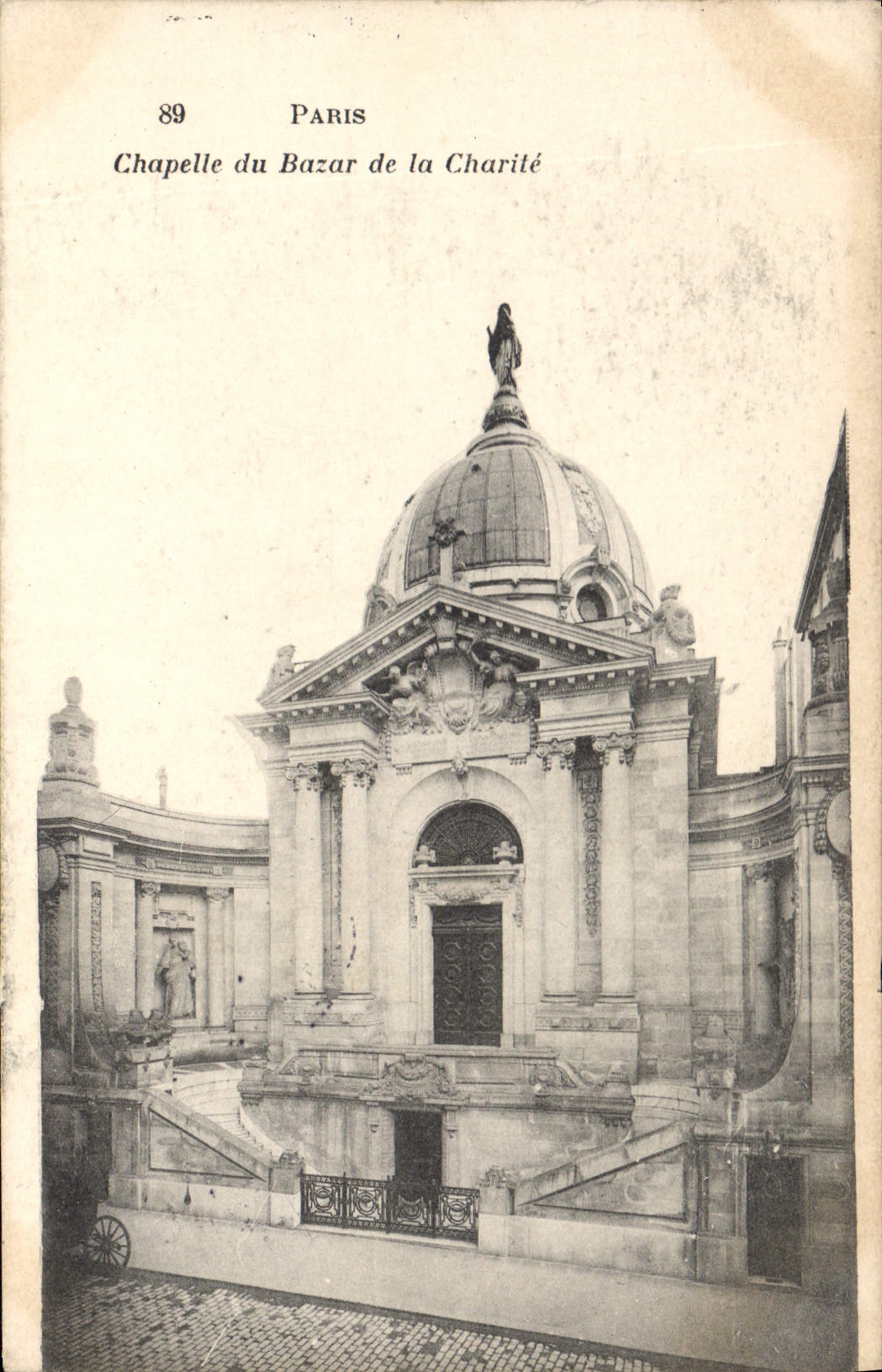 CPA Paris Chapelle du Bazar de la Charite 