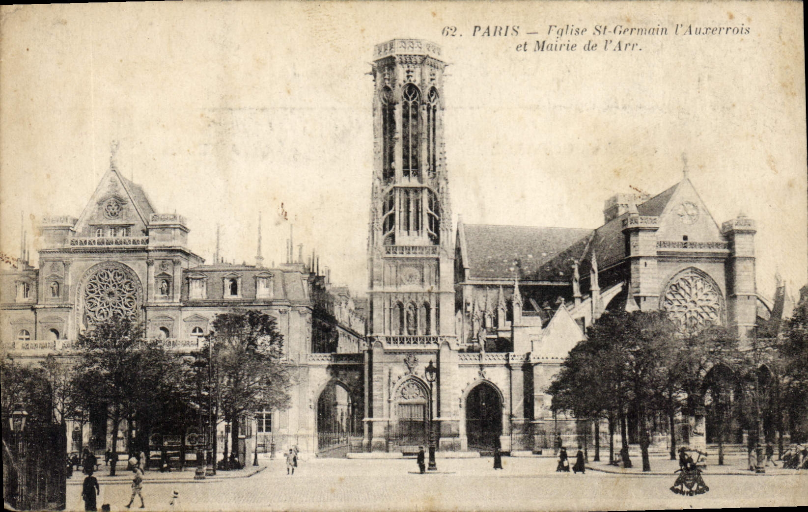 CPA Paris Eglise St Germain l'Auxerrois et Mairie de l'Arr 