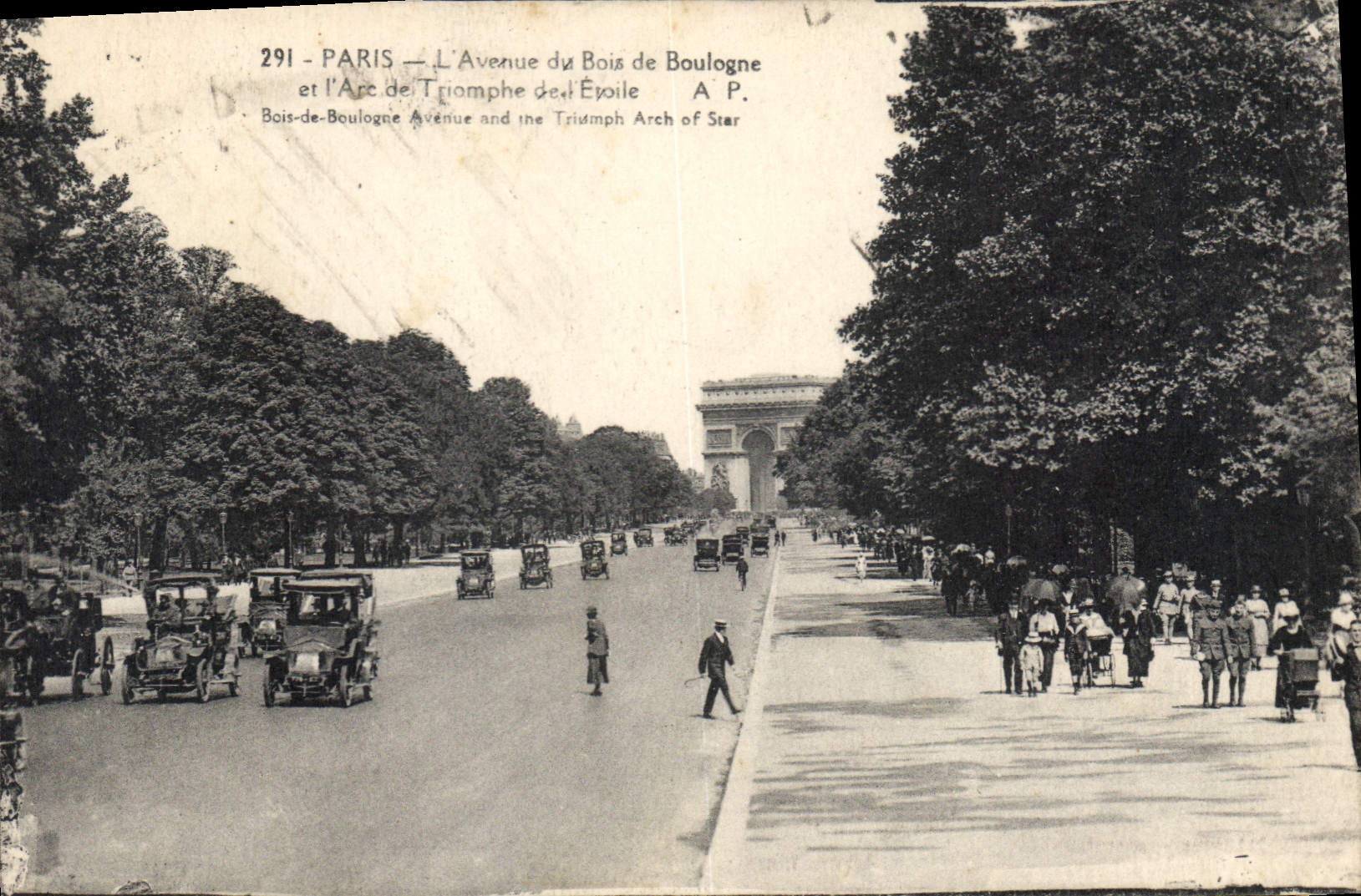 CPA Nice l'Avenue du Bois de Boulogne et l'Arc de Triopmhe de Esoile 
