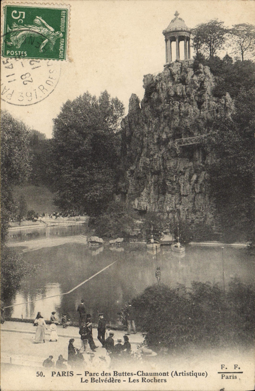 CPA Paris Parc des Buttes Chaumont Artistique Le Belvedere Les Rochers 