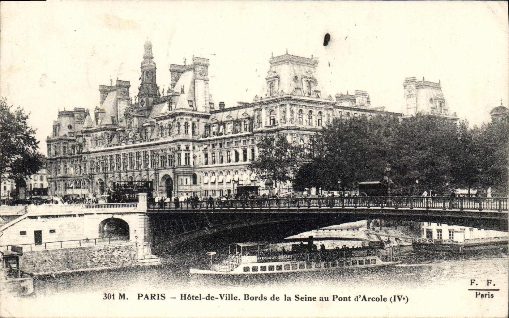 CPA Paris Hotel de Ville Bords de la Seine au Pont d'Arcole 