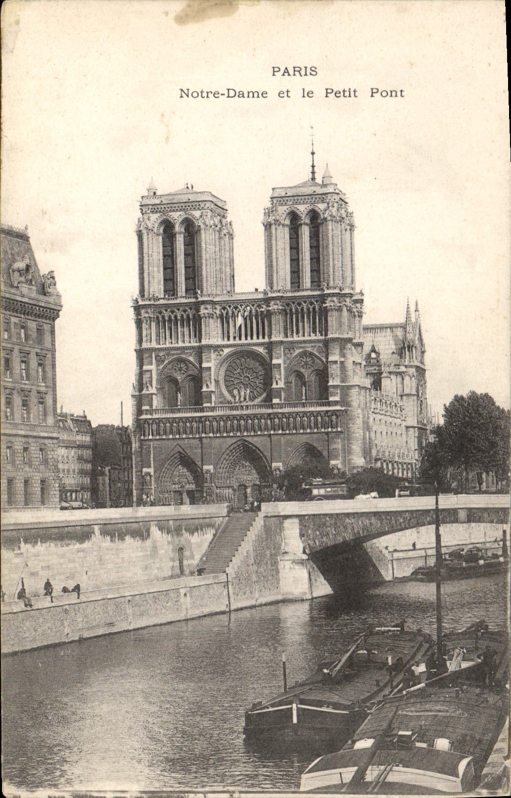 CPA Paris Notre Dame et le Petit Pont